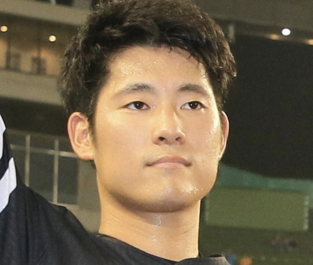 上林誠知の彼女 結婚の噂が気になる 弟のことや性格も調査 更改保留した真相とは