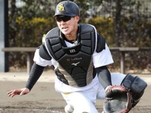 石塚綜一郎の守備力＆プロ初安打・初本塁打のエピソード